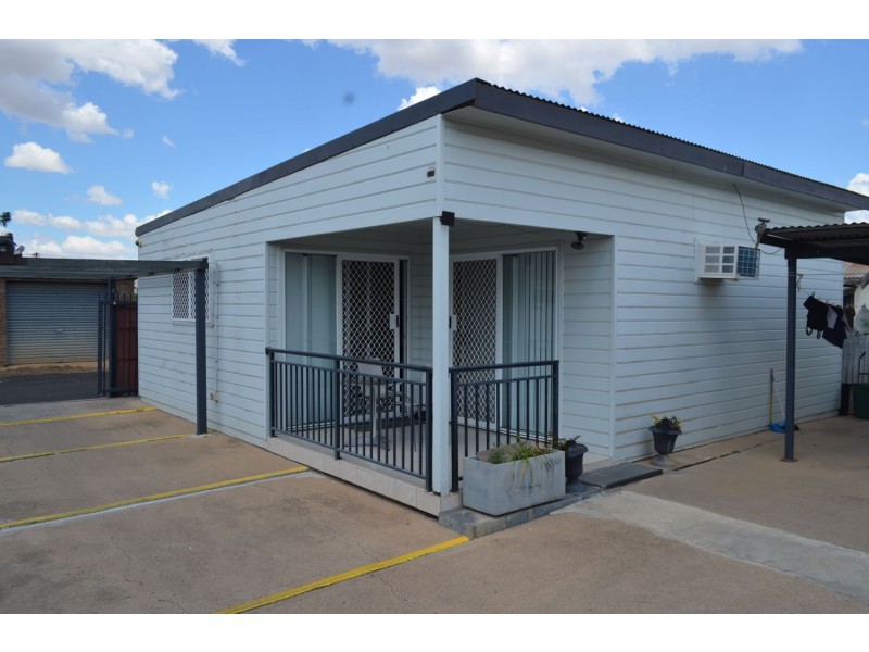20 Dover Street, Moree NSW 2400