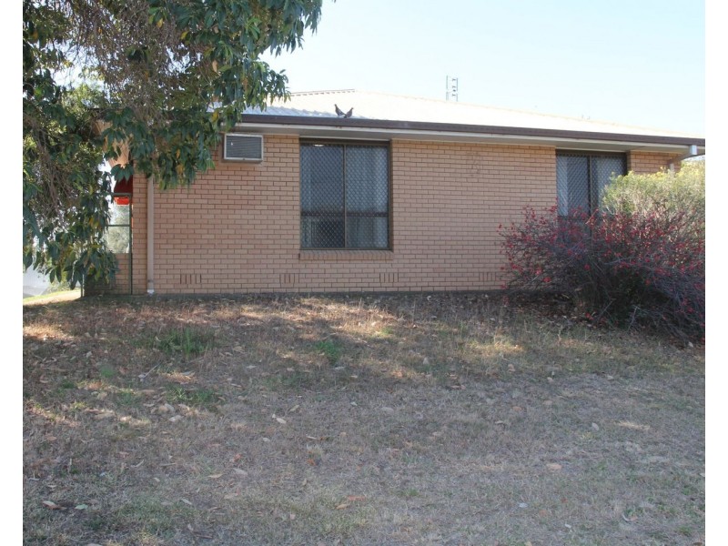 2/16 Boundary Street, Moree NSW 2400