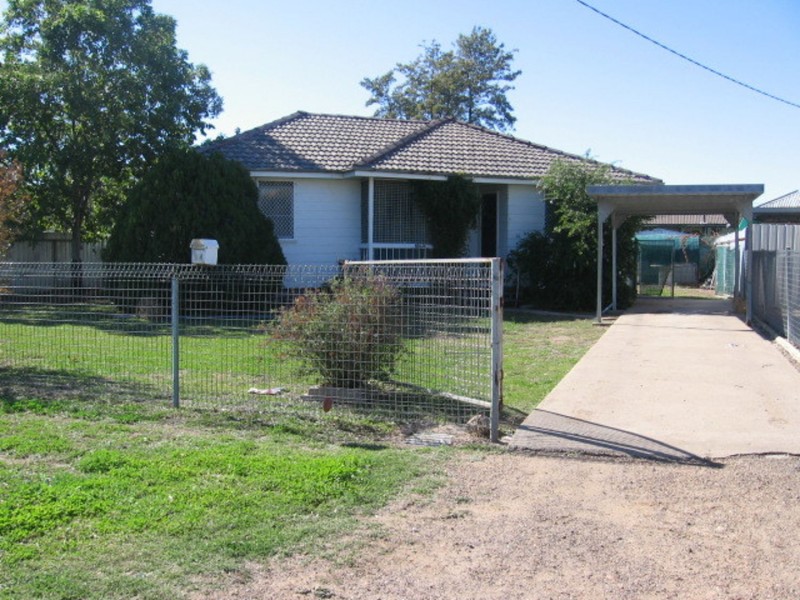 14 Tawarri St, Moree NSW 2400