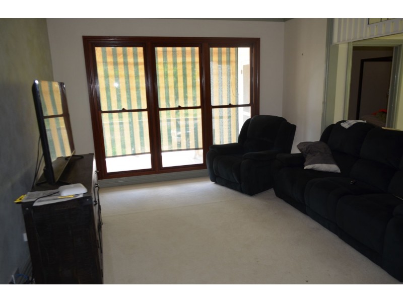 7 Kirkby Ave, Moree NSW 2400