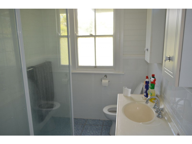 7 Kirkby Ave, Moree NSW 2400