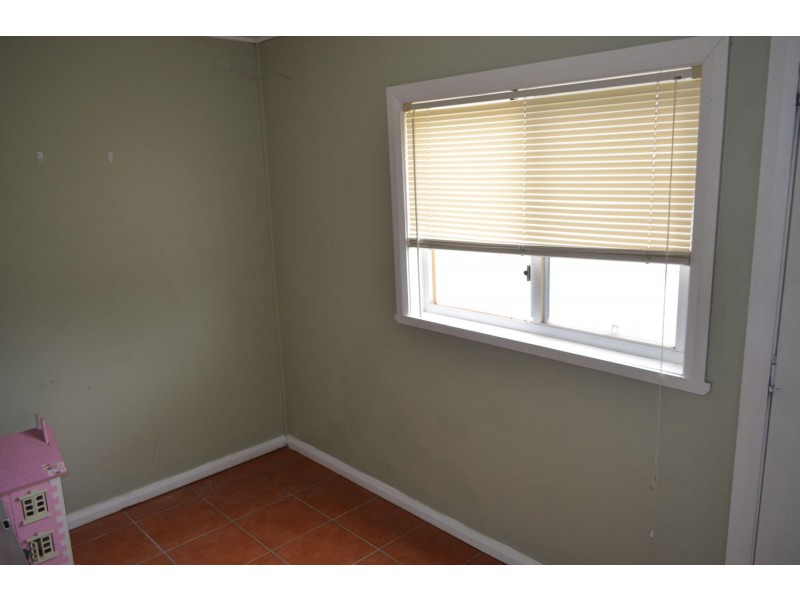 8 Chester Street, Moree NSW 2400