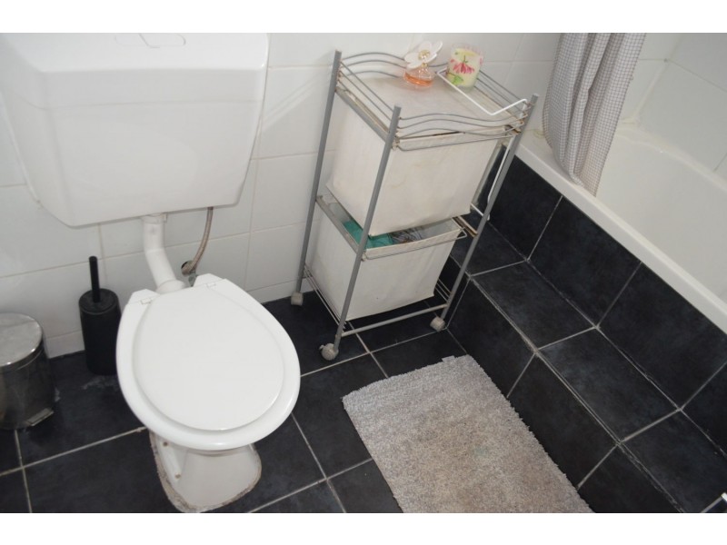 8 Chester Street, Moree NSW 2400