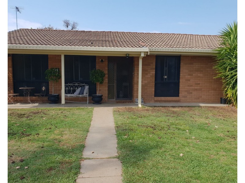 14 Boland Drive, Moree NSW 2400