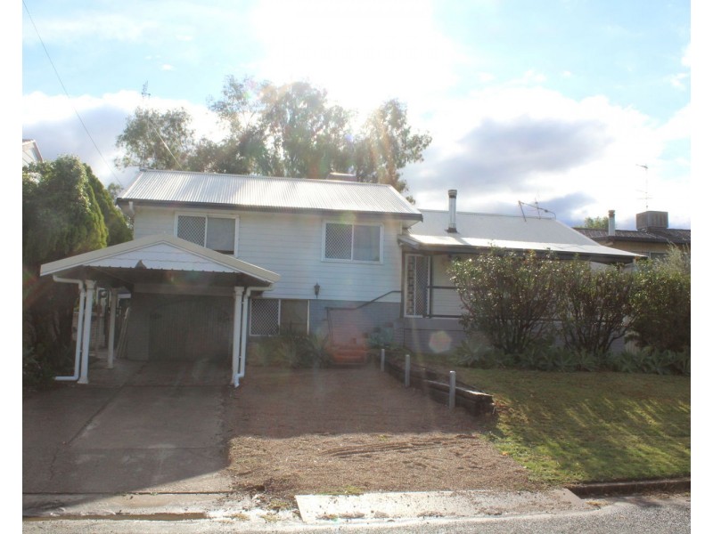 19 Kamilaroi Drive, Moree NSW 2400