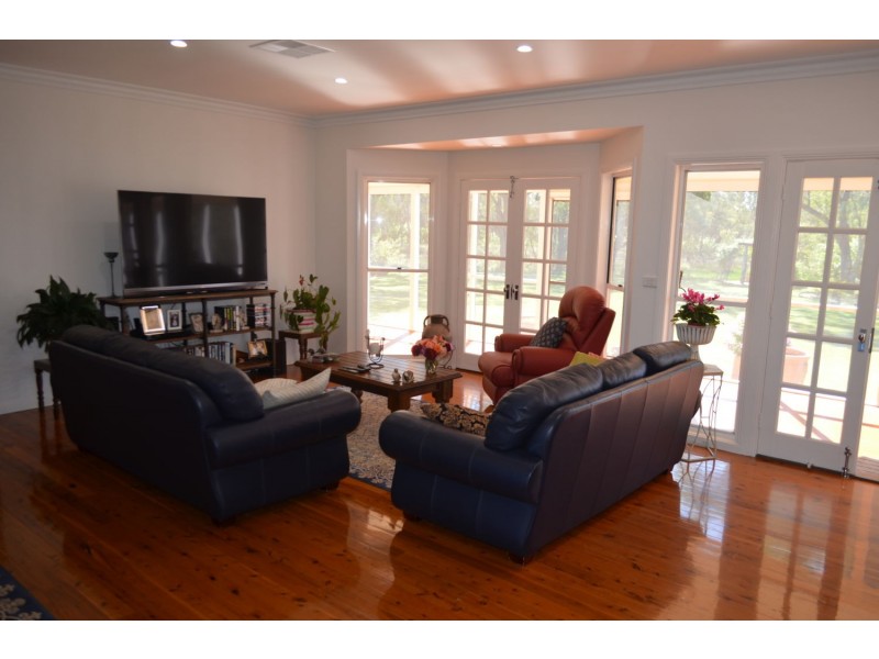 “Walkden” Kooroogamma Road, Moree NSW 2400