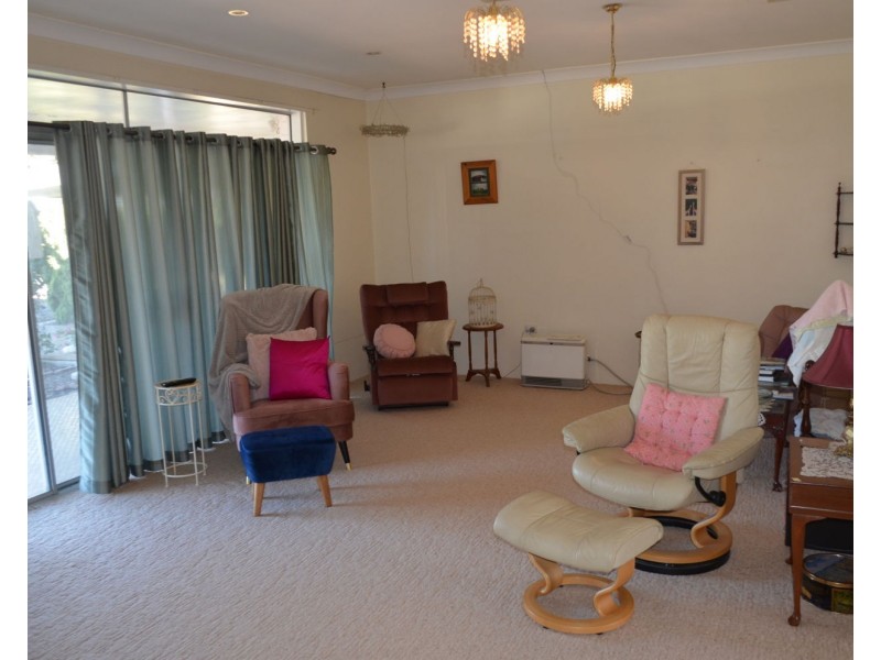 7 Crane Place, Moree NSW 2400