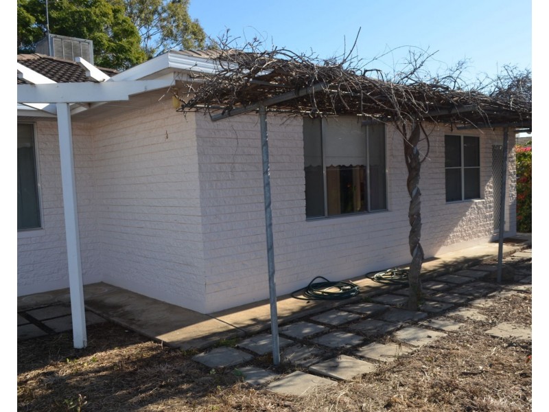 7 Crane Place, Moree NSW 2400