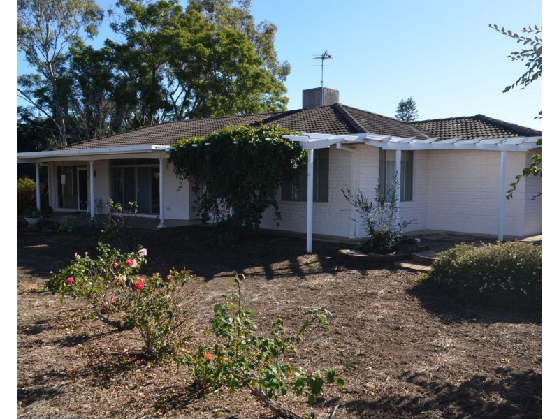 7 Crane Place, Moree NSW 2400