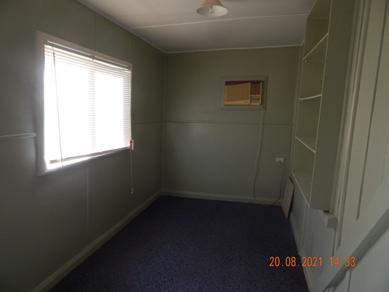 8 Chester Street, Moree NSW 2400