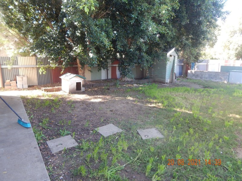 8 Chester Street, Moree NSW 2400