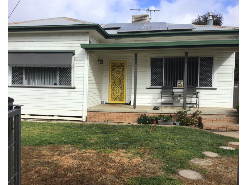 35 Dover Street, Moree NSW 2400