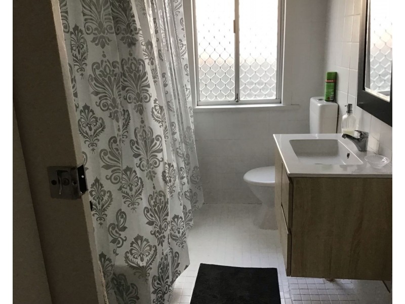 35 Dover Street, Moree NSW 2400