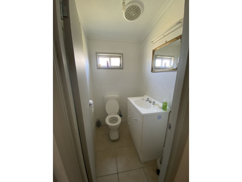 8 Dover Street, Moree NSW 2400
