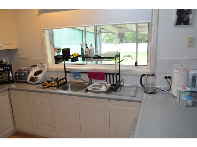 11 Loren Avenue, Moree NSW 2400