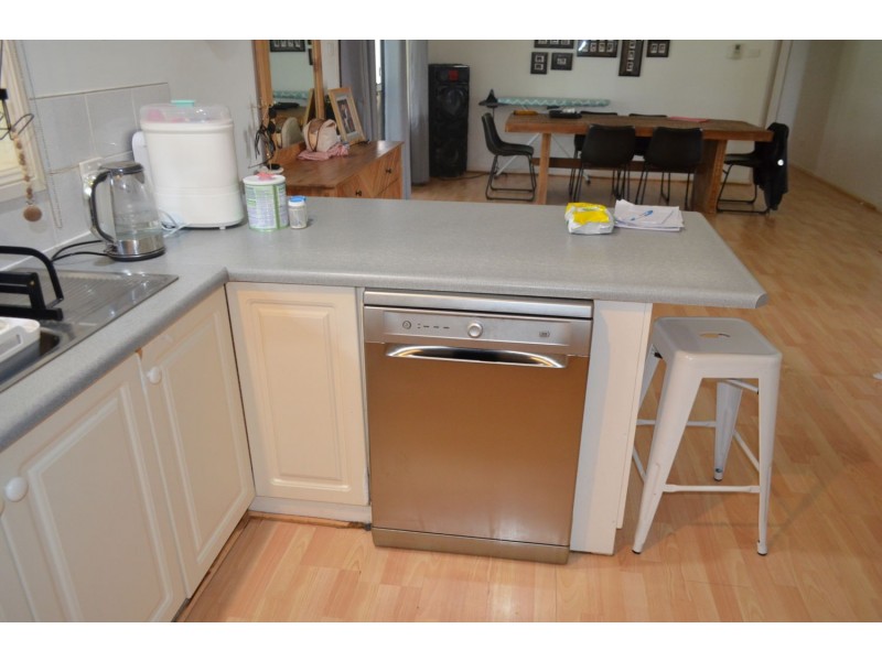 11 Loren Avenue, Moree NSW 2400