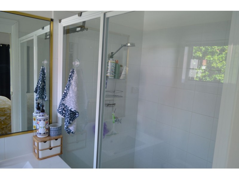 11 Loren Avenue, Moree NSW 2400