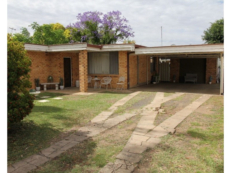 21 Delander Crescent, Moree NSW 2400