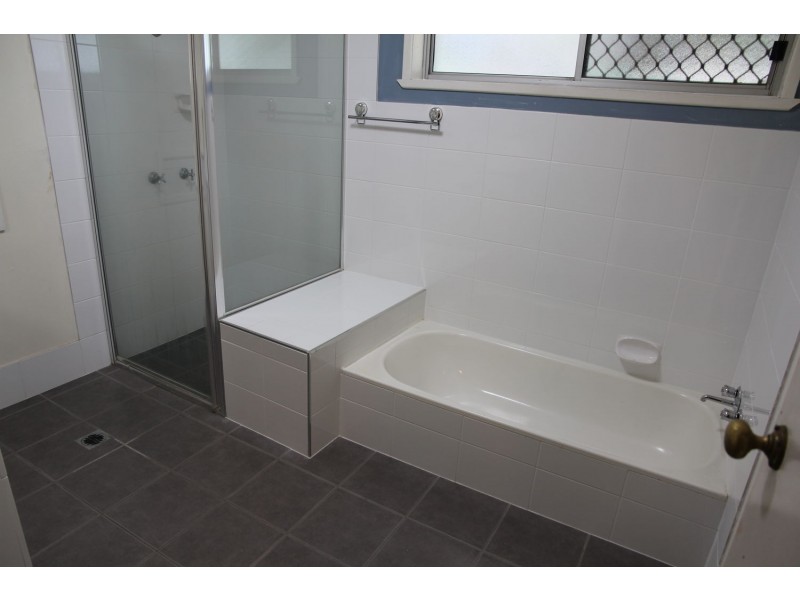 1 Boland Drive, Moree NSW 2400