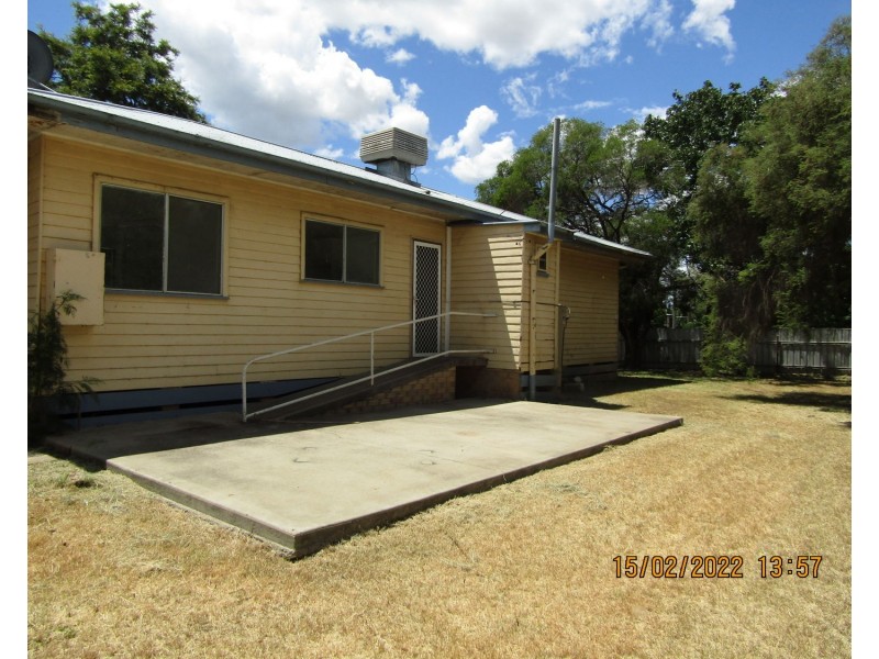 1 Condor Crescent, Moree NSW 2400