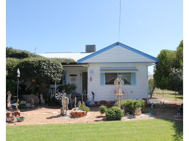 5 Burrington Road, Moree NSW 2400