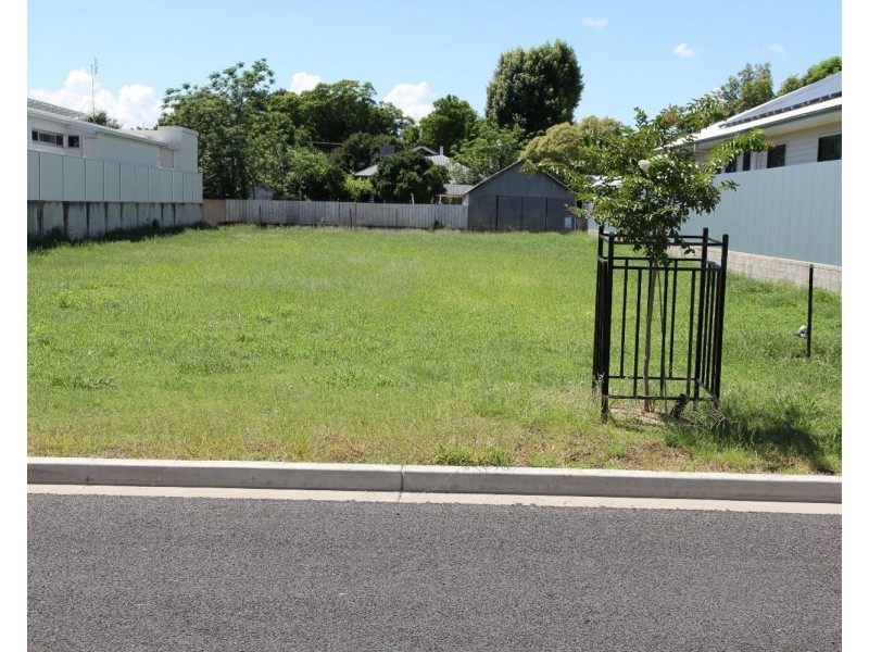 16 Chester Street, Moree NSW 2400