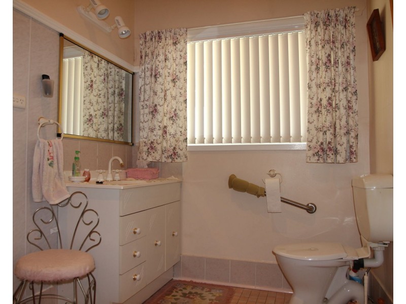 24 Gineroi Street, Pallamallawa NSW 2399