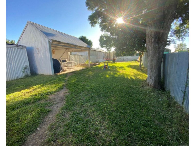 76 Edward Street, Moree NSW 2400