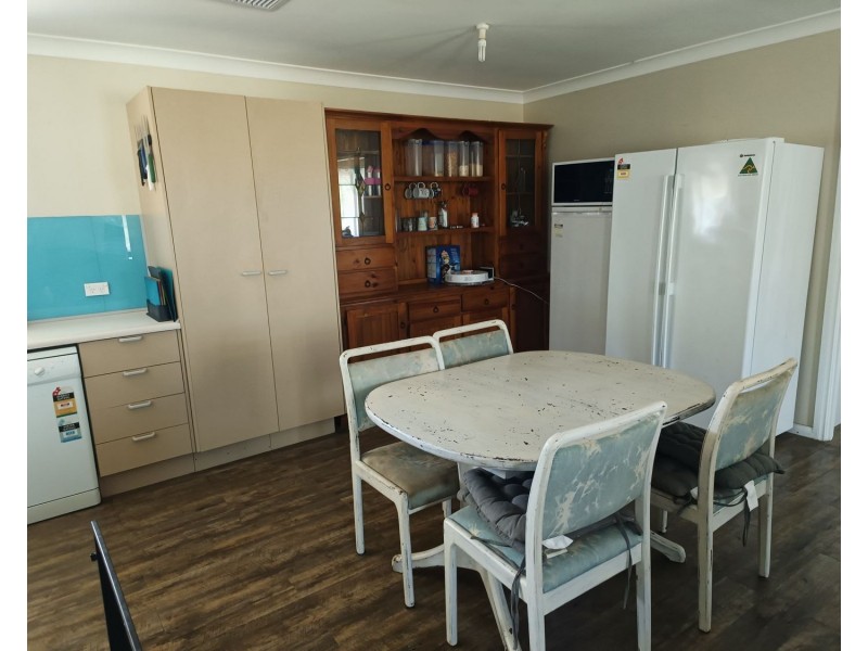 9 Currah Street, Weemelah NSW 2406