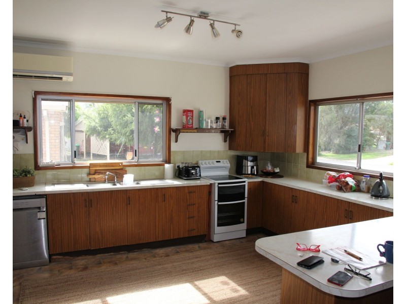 8 Willow Place, Moree NSW 2400