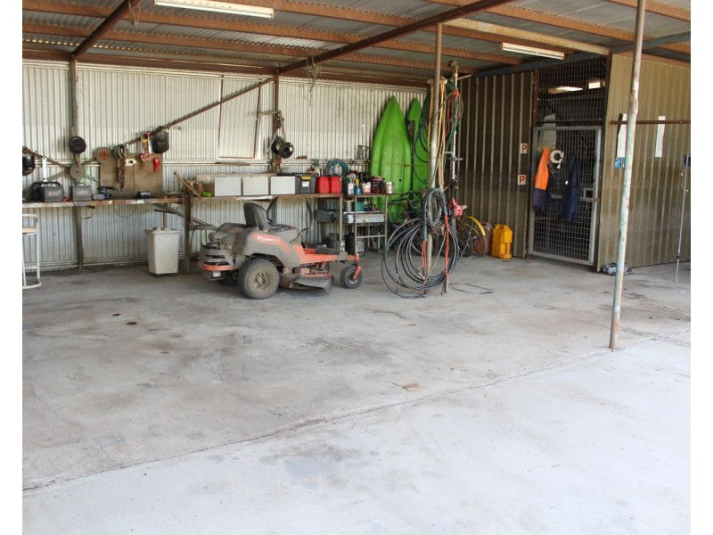 “The Oaks” Chinamans Lane, Moree NSW 2400
