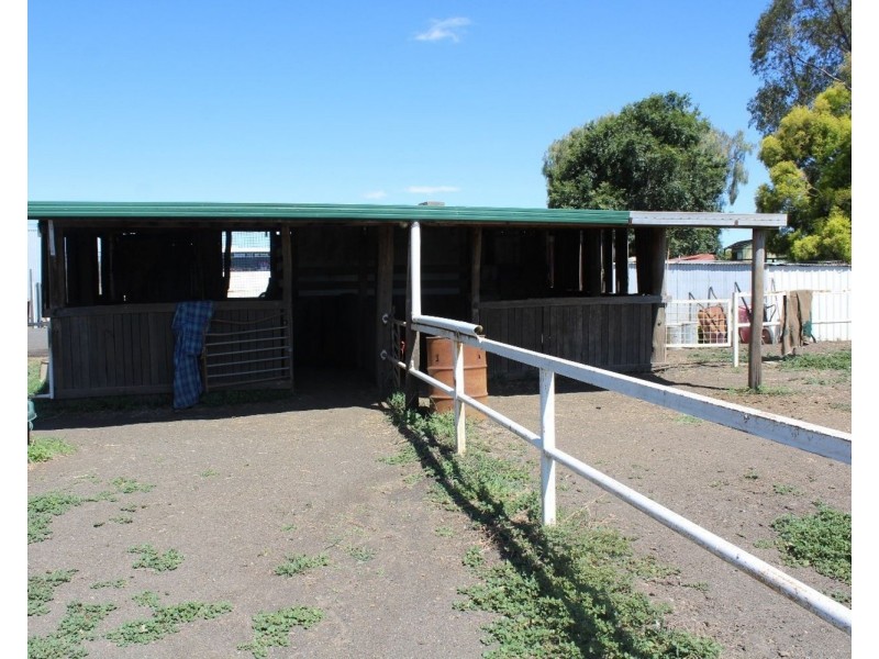 “The Oaks” Chinamans Lane, Moree NSW 2400