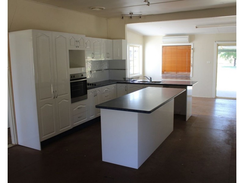 26-28 Yarren Street, Bellata NSW 2397