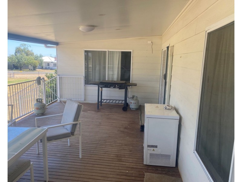 16 Yarren st, Bellata NSW 2397