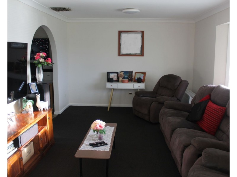 9 Cummins Ave, Moree NSW 2400