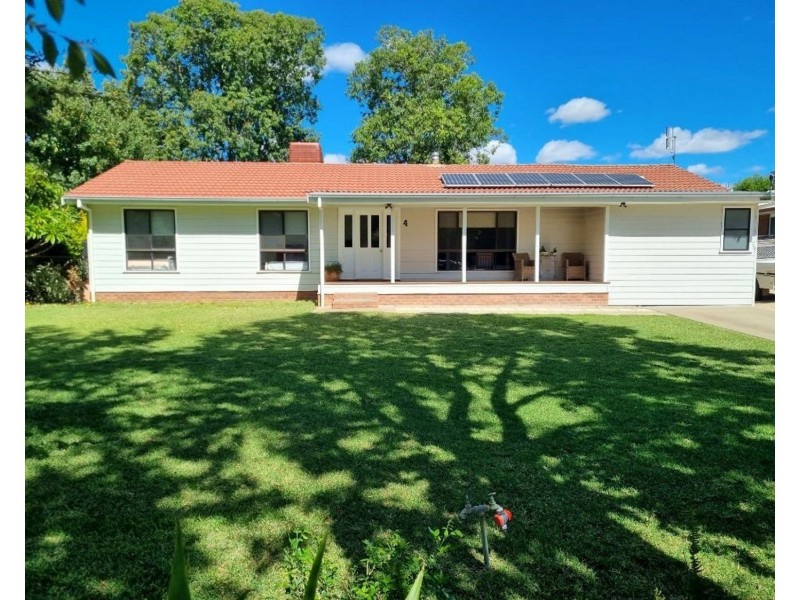 4 Myall Place, Moree NSW 2400