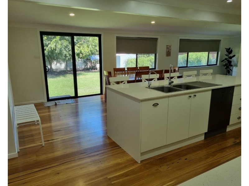 4 Myall Place, Moree NSW 2400