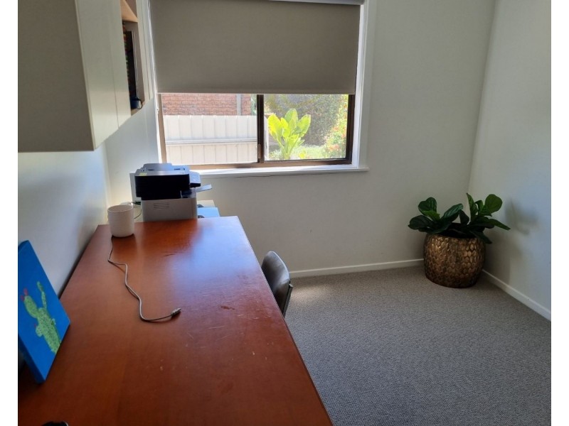 4 Myall Place, Moree NSW 2400