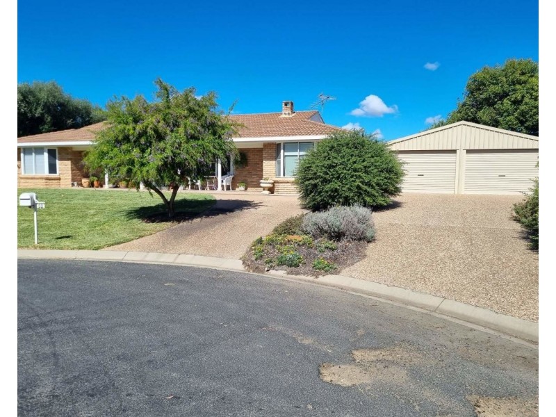 52 Tirzah St, Moree NSW 2400