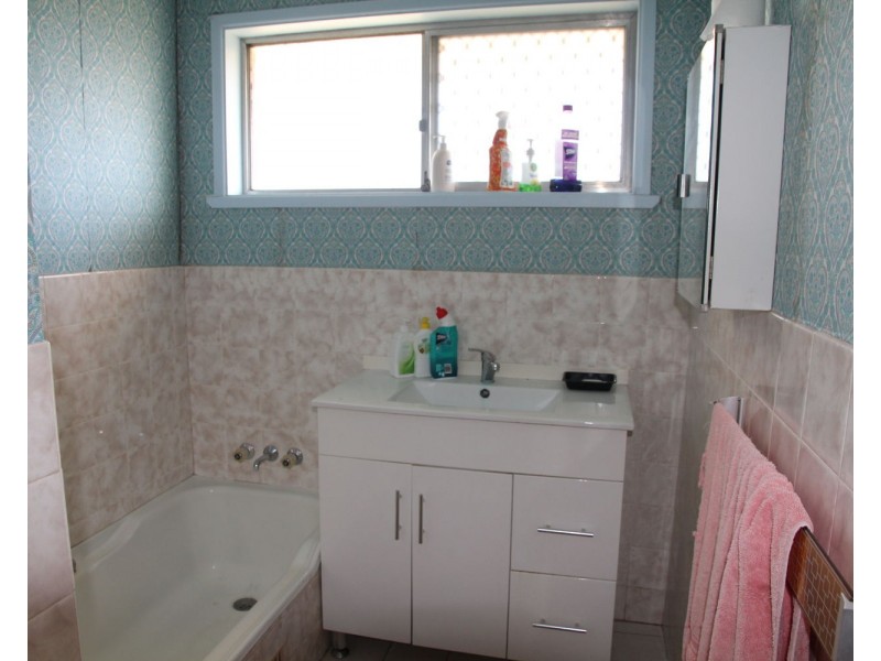 401 Boston, Moree NSW 2400