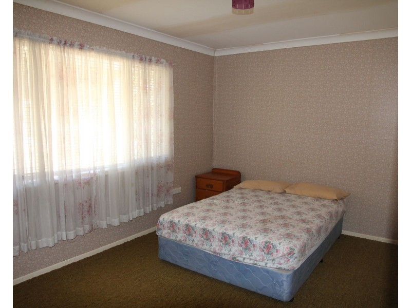 401 Boston, Moree NSW 2400