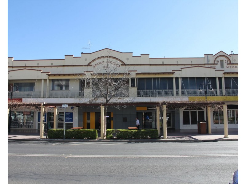 113 Balo Street (units), Moree NSW 2400