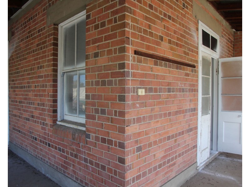 113 Balo Street (units), Moree NSW 2400