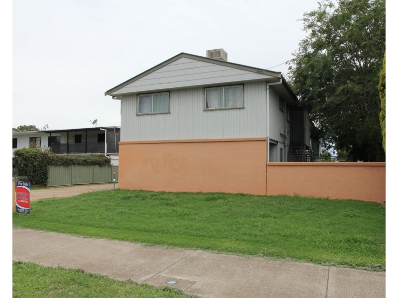 10 Iris Street, Moree NSW 2400