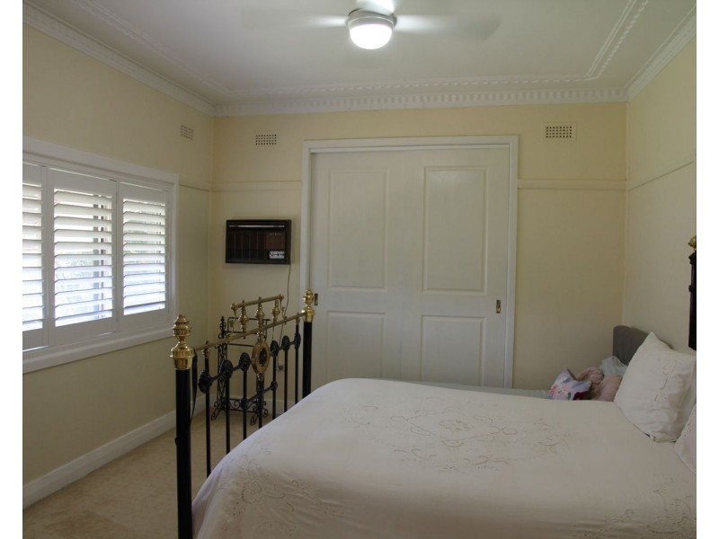 43 Dover st, Moree NSW 2400