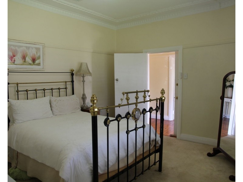 43 Dover st, Moree NSW 2400