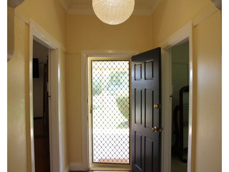 43 Dover st, Moree NSW 2400