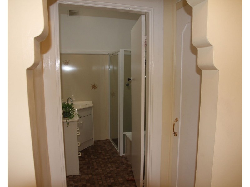 43 Dover st, Moree NSW 2400