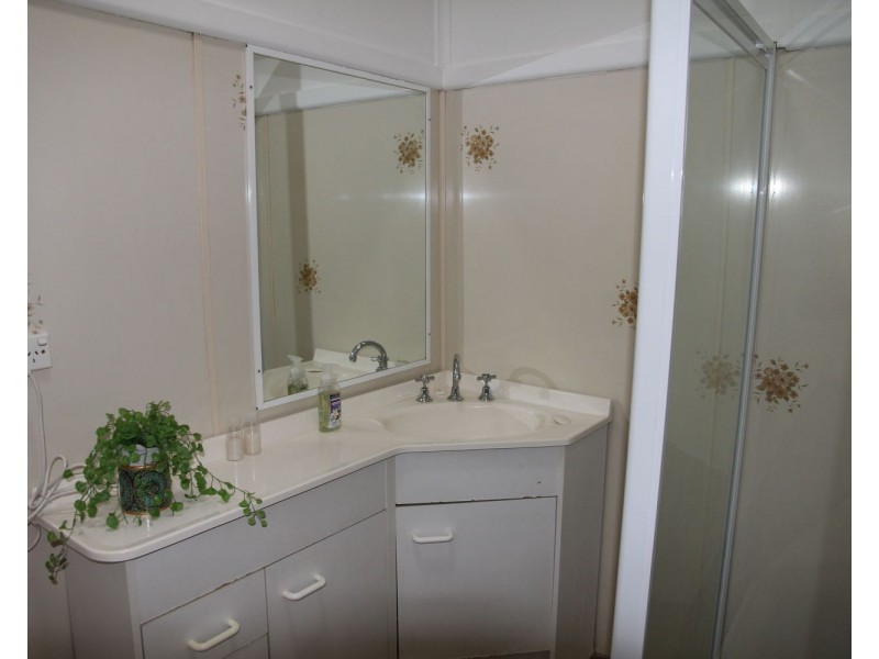 43 Dover st, Moree NSW 2400