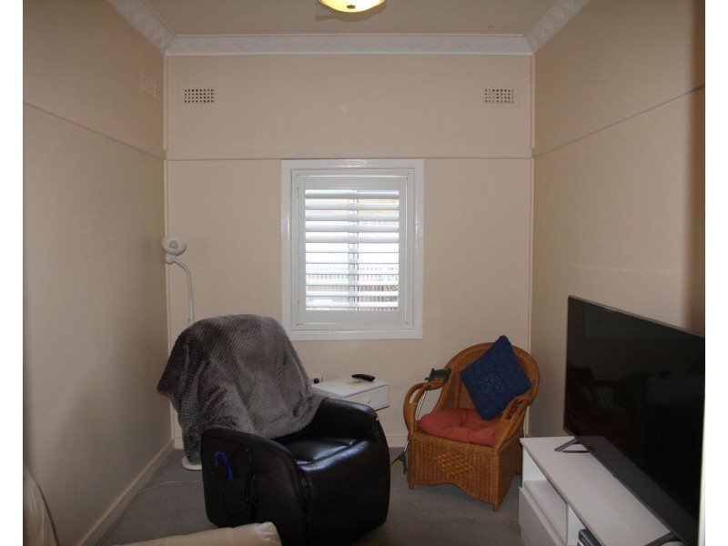 43 Dover st, Moree NSW 2400